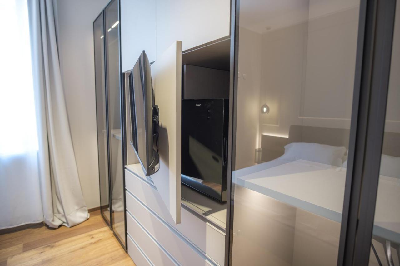 Palazzo Danisi Rooms&Suites Bari Exteriör bild