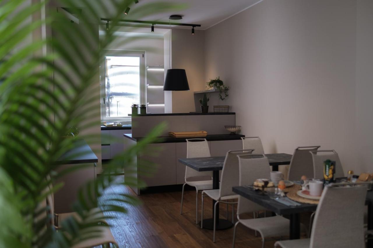 Palazzo Danisi Rooms&Suites Bari Exteriör bild